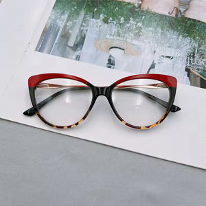 Retisca Columba - Female Cat Eye Progressive Glasses
