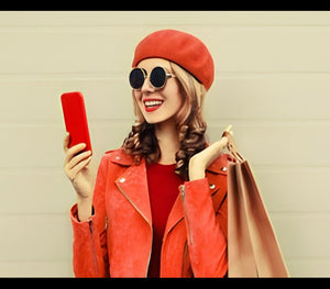 Retisca LYRA™ with a Free Beret